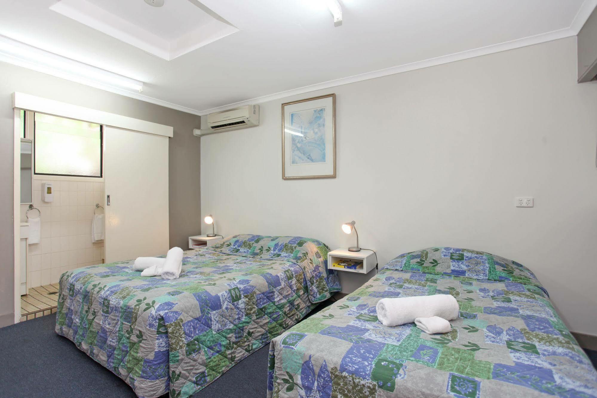 Tandara Hotel Motel Sarina Dış mekan fotoğraf