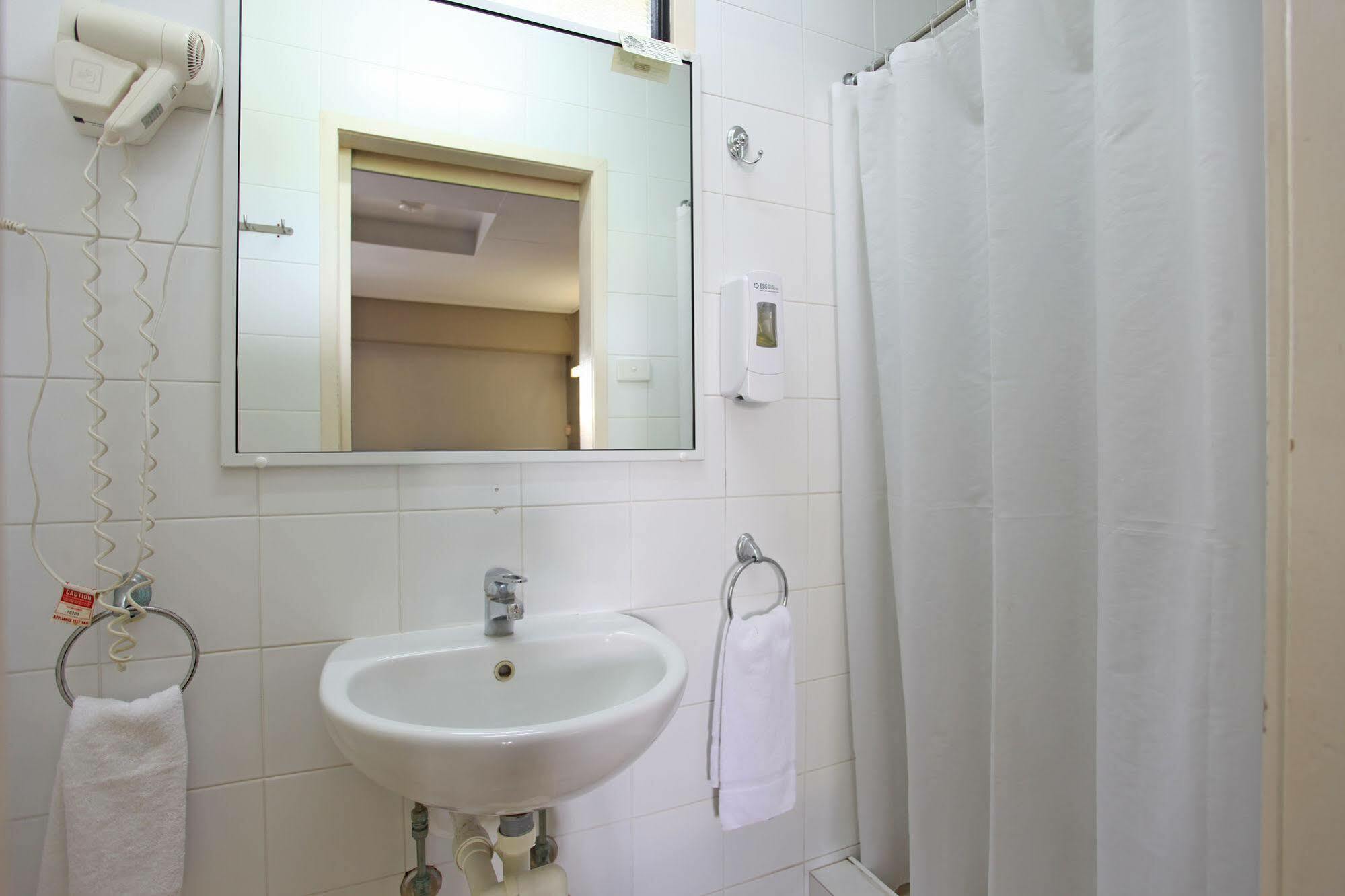 Tandara Hotel Motel Sarina Dış mekan fotoğraf